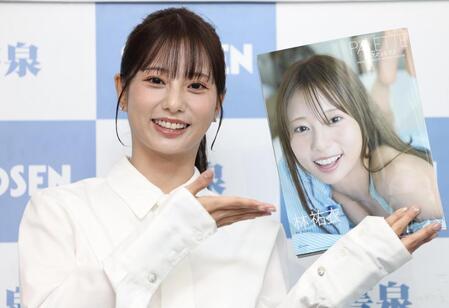 　笑顔を見せる林祐衣（撮影・吉澤敬太）