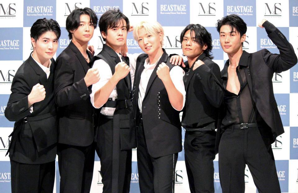 　（左から）高野慧、リュークマックノートン、羽田野孝介、高橋憲太、和田光平、杉浦豪