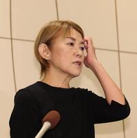 　思い出を語る山田邦子（撮影・佐々木彰尚）