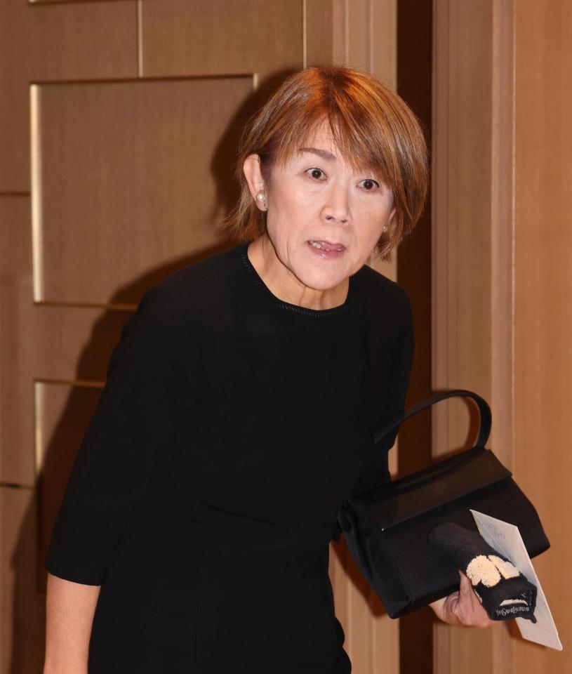 　偲ぶ会に出席した山田邦子（撮影・佐々木彰尚）