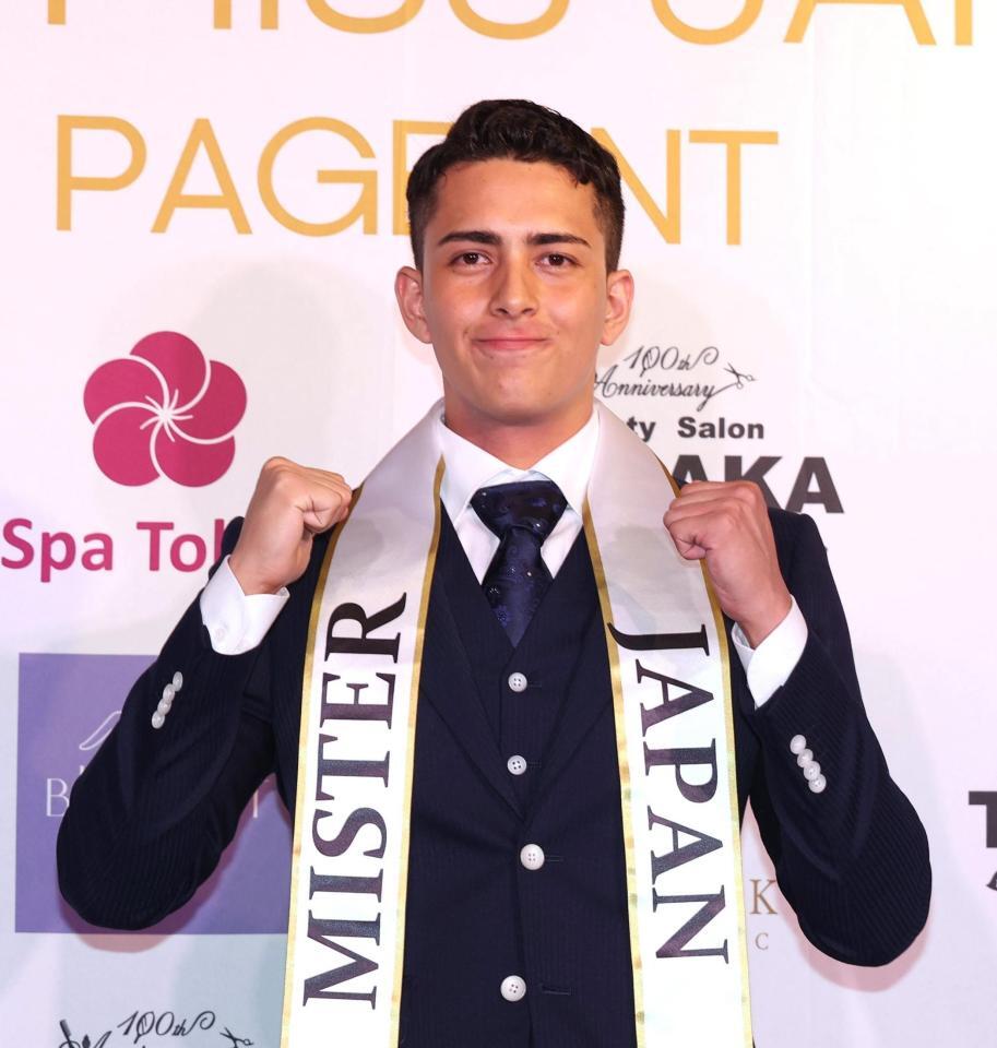 　Ｍｒ．ＪＡＰＡＮに輝いたエレメンティマルチェッロ侃さん（撮影・佐々木彰尚）