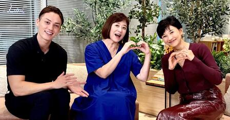 　共演した（左から）長峯幸之助トーマス、武内陶子、菊川怜