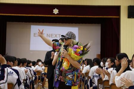 　イベントに出席したＤＪ　ＫＯＯ