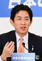 　自民党総裁選の政策討論会で発言する小林元経済安保相