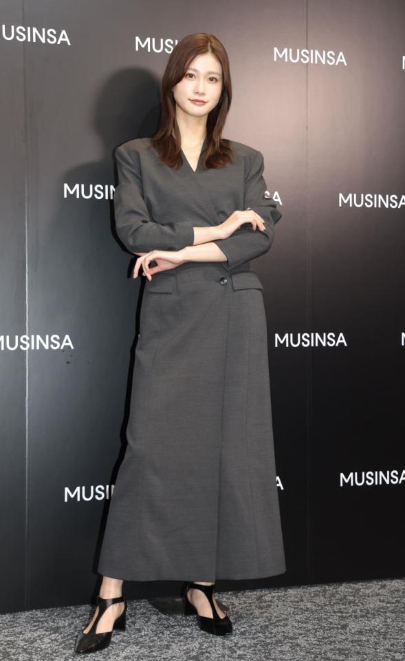 　ポップアップストアに登場した生見愛瑠（撮影・西岡正）