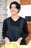 　オムライスを調理したｔｉｍｅｌｅｓｚ・松島聡