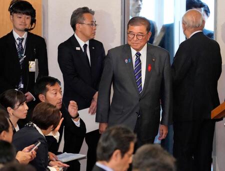 　自民党総裁選の投開票に臨む石破首相