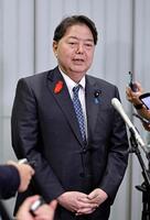 　自民党総裁選の投開票を前に取材に応じる林芳正氏