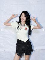 　２ＮＥ１・ＤＡＲＡの公式インスタグラム＠ｄａｒａｘｘｉより　「Ｂｅ　ｔｈｅ　ＮＥＸＴ：　９　Ｄｒｅａｍｅｒｓ」でＭＣを務めたＤＡＲＡ