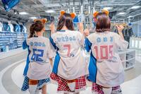 　ＭＶを撮影した超ときめき♡宣伝部の（左から）辻野かなみ、坂井仁香、小泉遥香