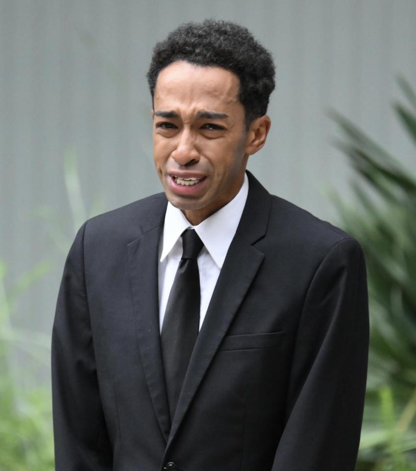 　釈放され、涙ながらに謝罪の言葉を口にする草間リチャード敬太容疑者（撮影・伊藤笙子）