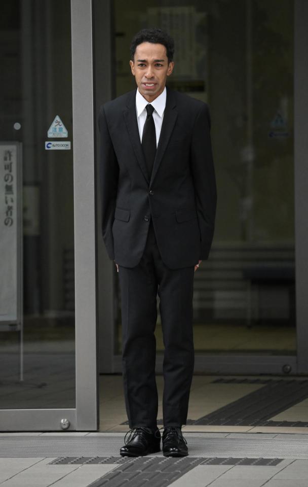 　釈放された草間リチャード敬太容疑者（撮影・伊藤笙子）