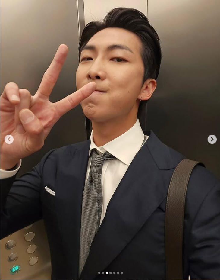 　ＢＴＳ・ＲＭの公式インスタグラム＠ｒｋｉｖｅより