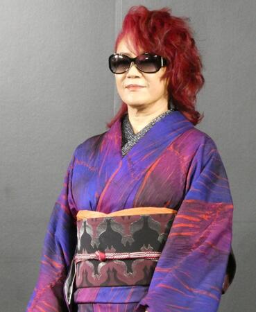 　着物姿の大黒摩季