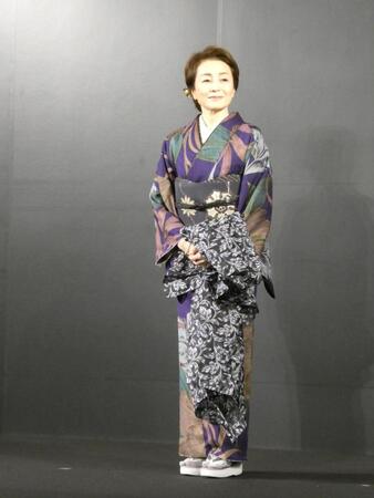 　着物姿の仁科亜季子