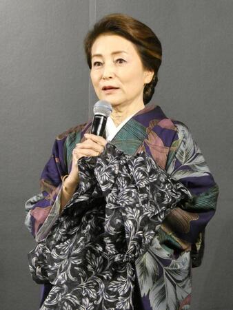 　着物姿の仁科亜季子