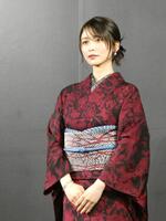 　着物姿の長濱ねる