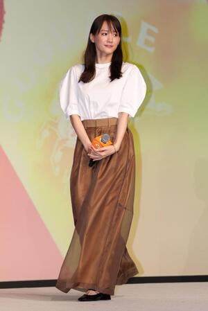 　登壇した綾瀬はるか（撮影・吉澤敬太）