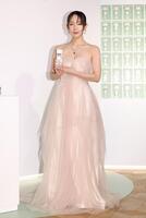 　登場した吉岡里帆＝東京・ＡＯＹＡＭＡ　ＧＲＡＮＤ　ＨＡＬＬ（撮影・吉澤敬太）