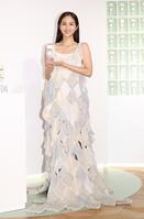 　登場した堀田茜＝東京・ＡＯＹＡＭＡ　ＧＲＡＮＤ　ＨＡＬＬ（撮影・吉澤敬太）