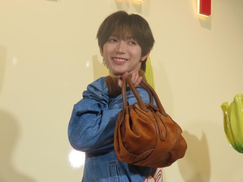 　「ＭＡＲＮＩ　ＰＬＡＹＦＵＬ　　ＢＬＯＯＭ　ＰＯＰ　ＵＰ」レセプションにゲスト出演したＴｒａｖｉｓ　Ｊａｐａｎの七五三掛龍也