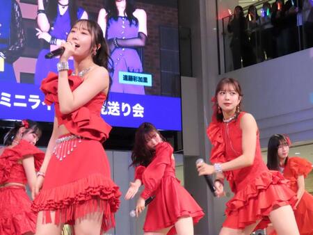 　ミニライブを行ったＪｕｉｃｅ＝Ｊｕｉｃｅ