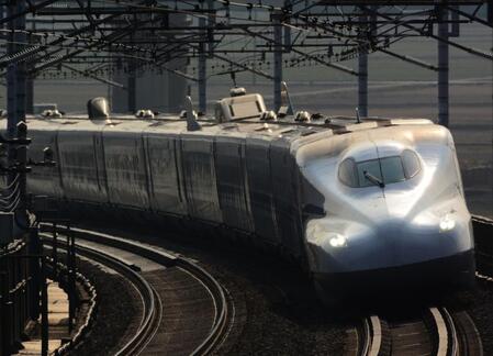 　ＪＲ東日本がＳｉｘＴＯＮＥＳの楽曲を用いた発車メロディーを中止することを発表　※写真はイメージです（i_moppet／stock.adobe.com）