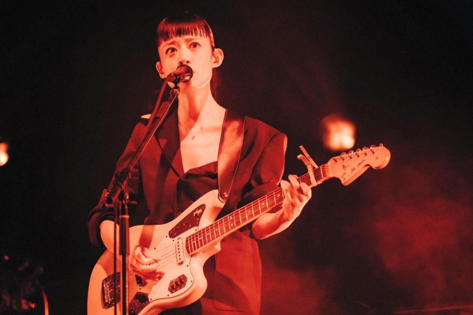 　アジアツアーファイナルを迎えた羊文学の塩塚モエカ（Ｐｈｏｔｏ　ｂｙ　三浦　大輝）