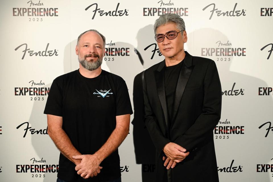 　吉川晃司（右）とポール・ウォーラー氏