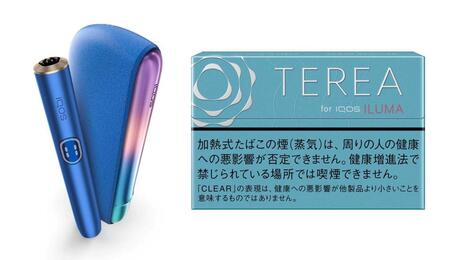 　「ＩＱＯＳ　ＩＬＵＭＡ　ｉ　ギャラクシーブルー　モデル」（左）と「テリア　クリアー　レギュラー」