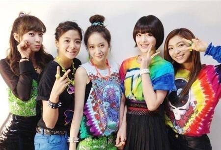 　ｆ（ｘ）の公式フェイスブックより