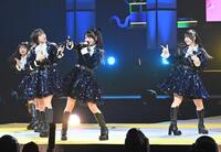 　元気いっぱいのＯＣＨＡ　ＮＯＲＭＡ（撮影・持木克友）