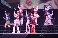 　息もぴったりのＯＣＨＡ　ＮＯＲＭＡ（撮影・持木克友）