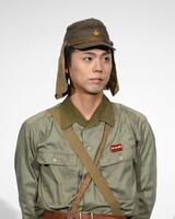 　サプライズ登場した小野塚勇人（撮影・堀内翔）