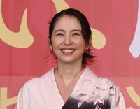 　舞台あいさつに登場した長澤まさみ（撮影・佐々木彰尚）