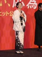 　初日舞台あいさつに出席した長澤まさみ