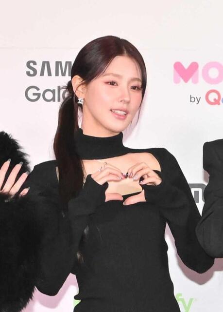 韓国人気アイドルが出演 デートのような旅コンテンツに否定的意見殺到