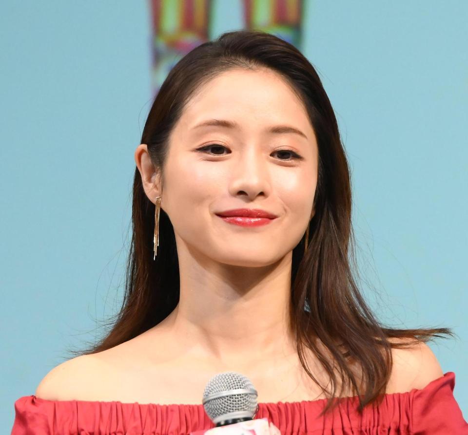 　石原さとみ（撮影・堀内翔）