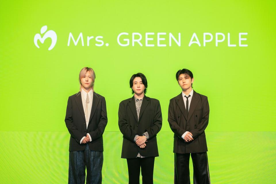 　重大発表をした（左から）藤澤涼架、大森元貴、若井滉斗