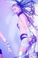 　ダイナミックなパフォーマンスを見せる倖田來未（撮影：田中聖太郎）