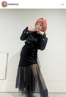 　かわいすぎる！衝撃のオン眉。エルフ荒川のインスタグラム＠ｋｈｋｈｋｈｚｋより