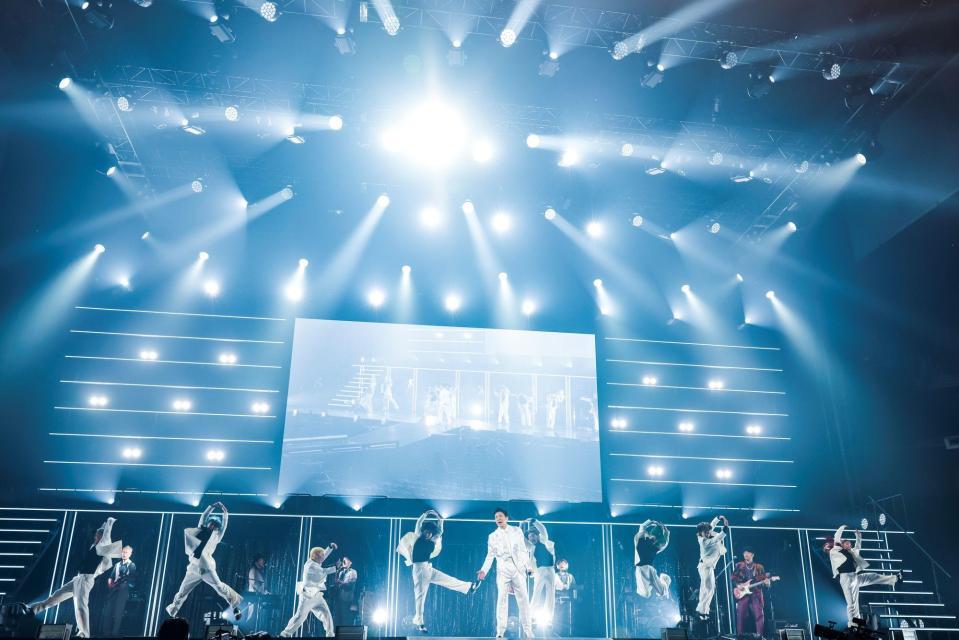 　ステージで躍動した郷ひろみ＝撮影：河村美貴（田中聖太郎写真事務所）