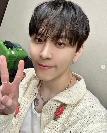 　元ＨＩＧＨＬＩＧＨＴ・ヨン・ジュンヒョンの公式インスタグラム＠ｂｉｇｂａｄｂｏｉｉより　ジュンヒョンは２０１９年にＨＩＧＨＬＩＧＨＴを脱退