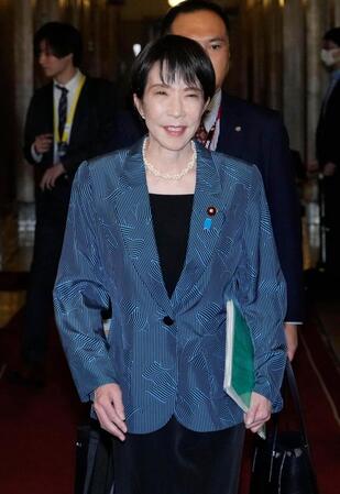 　日本維新の会の吉村代表との会談に向かう自民党の高市総裁