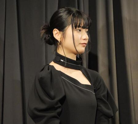 　イベントに出席した蒔田彩珠