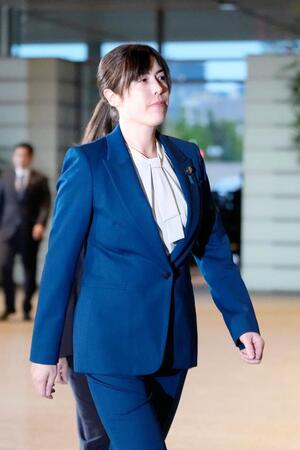 　経済安保相に決まり、首相官邸に入る小野田紀美氏
