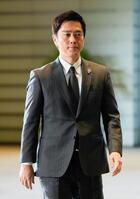 　高市首相との会談のため、首相官邸に入る日本維新の会の吉村洋文代表