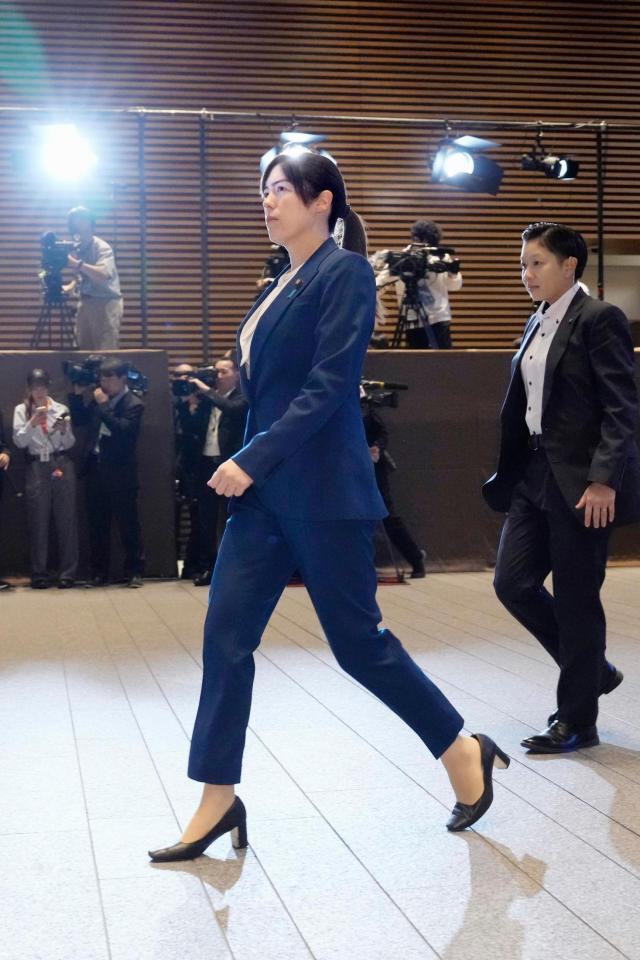 　経済安保相に決まり、首相官邸に入る小野田紀美氏