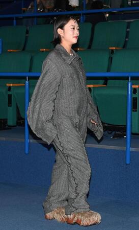 　ゆったり衣装で登場した高畑充希（撮影・園田高夫）