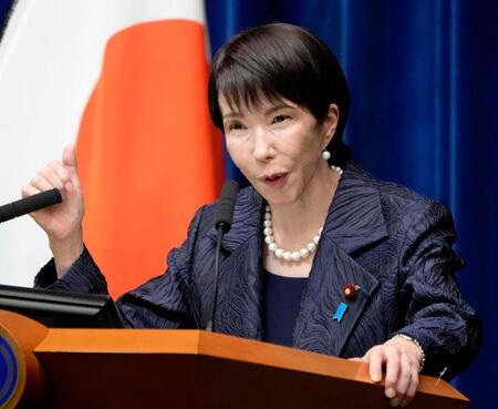 　新内閣が発足し、記者会見する高市早苗首相＝２１日